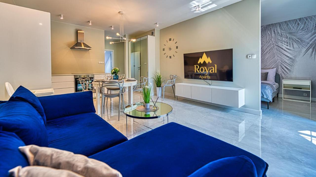 Apartamenty Centrum - Wyszynskiego 9 By Royal Aparts Swieradow-Zdroj Luaran gambar