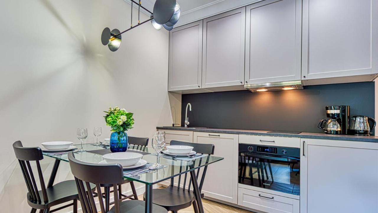 Apartamenty Centrum - Wyszynskiego 9 By Royal Aparts Swieradow-Zdroj Luaran gambar