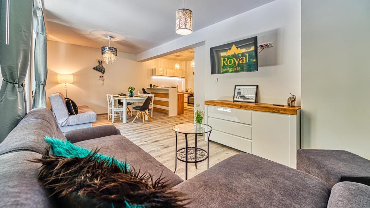 Apartamenty Centrum - Wyszynskiego 9 By Royal Aparts Swieradow-Zdroj Luaran gambar